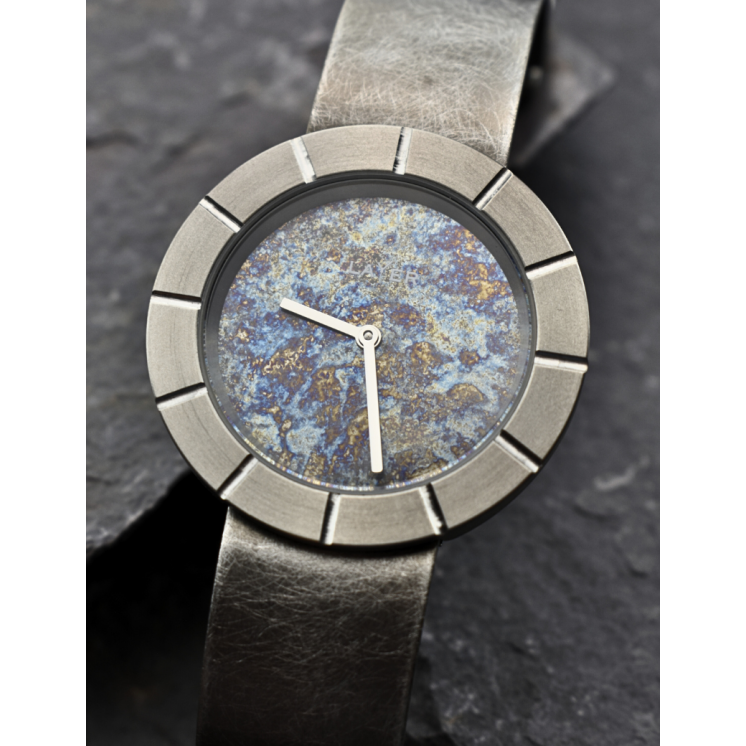 Montre full titane pièce unique