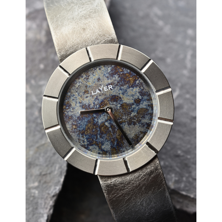 Montre full titane pièce unique