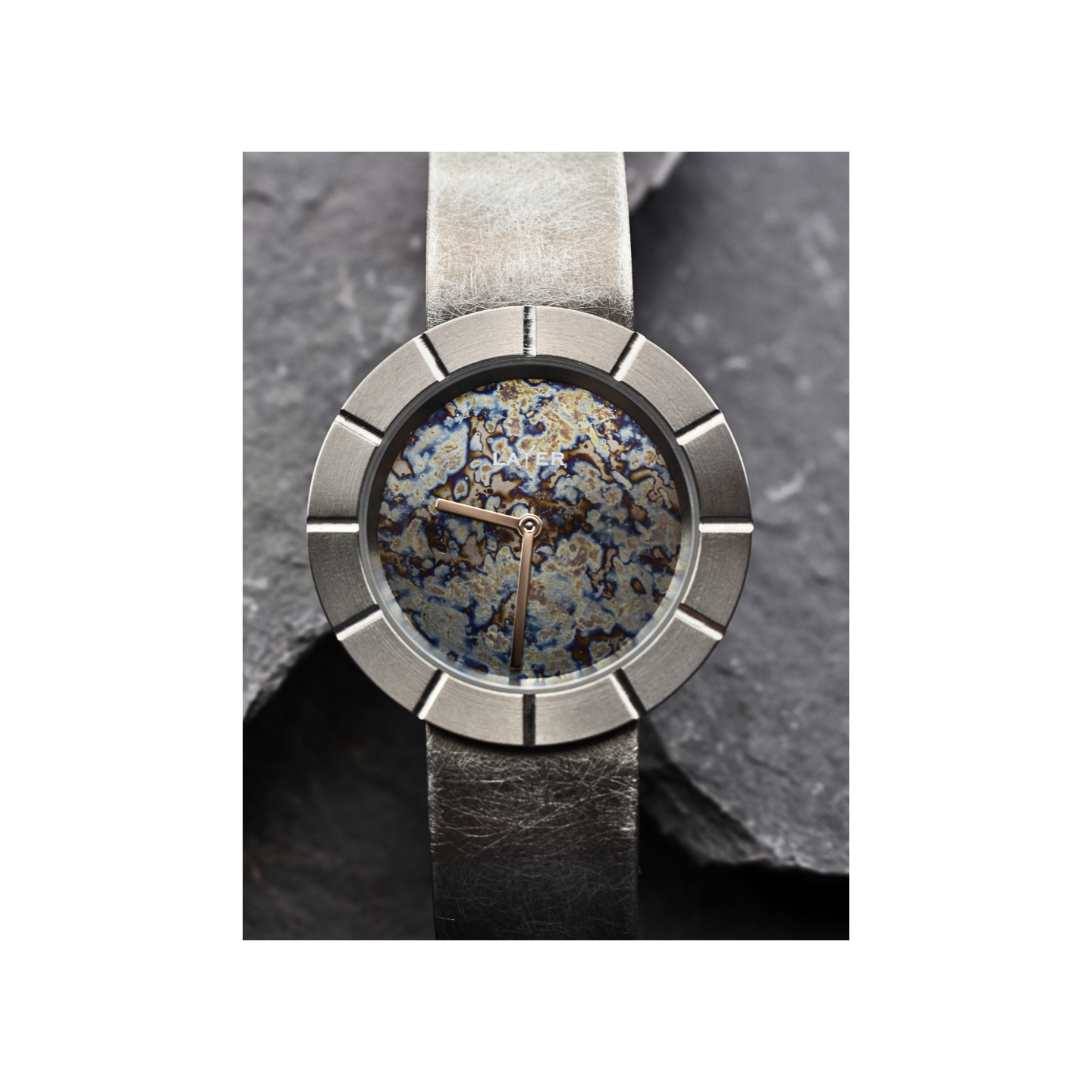 Montre full titane pièce unique