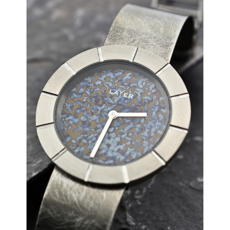 Montre full titane pièce unique