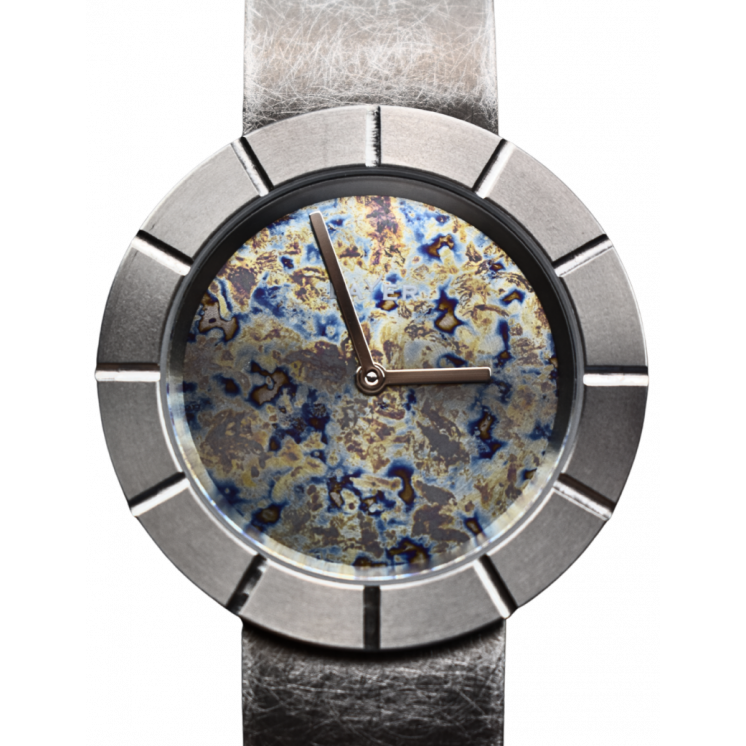 Montre full titane pièce unique